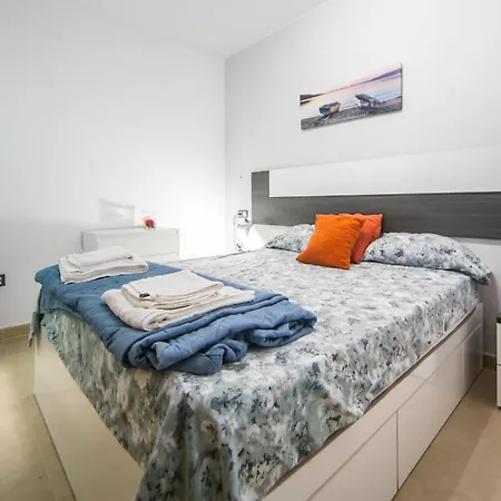 Awesome In Moncofa With Kitchenette